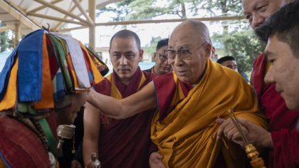 Cum se alege succesorul lui Dalai Lama. China avertizează că trebuie să aprobe reîncarnarea