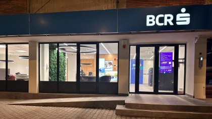 Avertisment pentru clienții BCR. Rămâi fără banii din cont. Îți fură datele direct din telefon