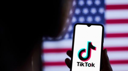 Trump a salvat din nou TikTok: Termenul-limită pentru vânzarea aplicației în SUA a fost prelungit pentru a treia oară