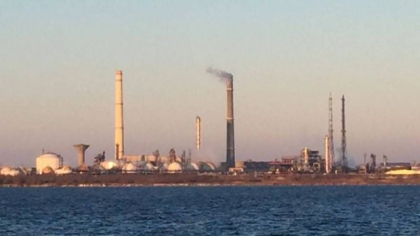 Scurgere de substanțe toxice și iritante la rafinăria Petromidia din Năvodari. Mirosul înțepător se simțea, în special, noaptea