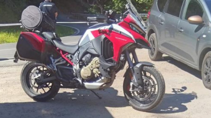 Un motociclist a fost omorât de urs pe Transfăgărășan
