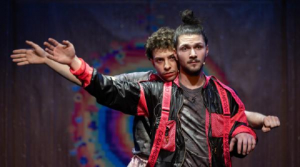 Moarte la Teatrul de Revistă – la Braşov, pe 6 iulie si la Bucureşti pe 11 iulie