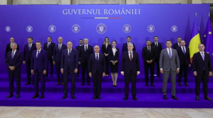 Dezbaterea moțiunii de cenzură începe cu o amânare. AUR a cerut o oră păsuire