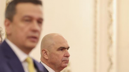 Surse: Bolojan a cerut timp să se gândească la plafonarea preţurilor. Kelemen Hunor: "E cazul să le dăm românilor şi veşti bune"