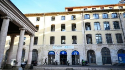 Primii „refugiați științifici” din America ajung în Franța. Ce Universitate le oferă posturi cercetătorilor marginalizați de politicile administrației Trump