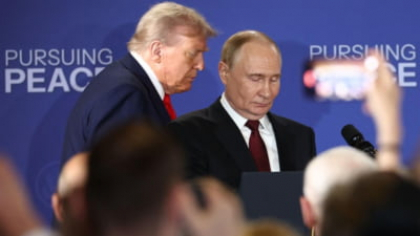 Copilul problemă al Europei, prins între Trump și Putin: O țară NATO nu mai poate face un joc dublu