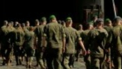 MApN oferă 12.285 lei net tinerilor care fac patru luni stagiu militar voluntar. Legea ar putea intra în vigoare din toamnă