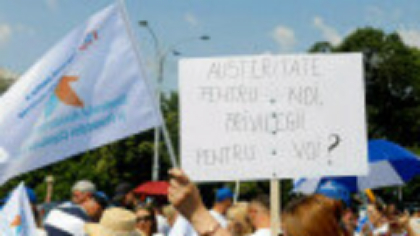 Sindicaliştii din administraţie protestează luni în București, nemulțumiți de măsurile Guvernului. Amenință cu grevă generală