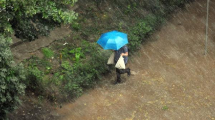 Alertă meteo imediată de Cod roșu. Vijelii, grindină și ploi torențiale. Iată lista localităților afectate