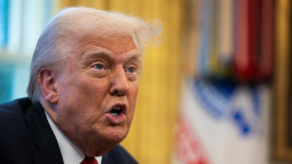 Trump l-a atacat pe președintele sud-african acuzându-l de genocid
