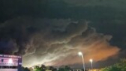 Peste 160.000 de oameni din Spania sunt blocaţi în locuinţe din cauza unui nor toxic de clor. FOTO &amp; VIDEO