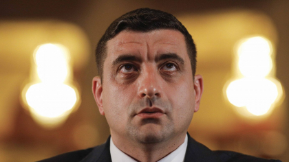 Foști membri AUR au făcut plângere penală pentru George Simion. Ar fi cerut milioane de euro să îi bage în Parlament