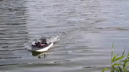 Ucraina a prezentat o nouă dronă fluvială, capabilă să lanseze drone FPV