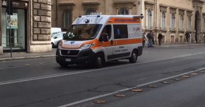 Un adolescent român de 13 ani a murit în Italia. Se afla la mare cu prietenii când a avut loc tragedia