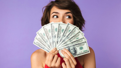 Horoscop bani: 3 ZODII care atrag SUCCES financiar major la FINALUL săptămânii
