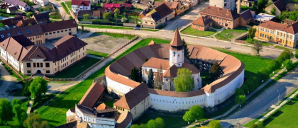 Unic în România: fortificația medievală cu trei stele Michelin. Este la 15 minute de cel mai turistic oraș din țară